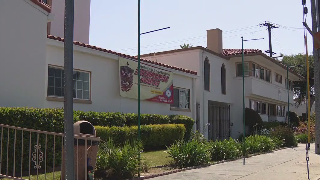 Maywood church burglars run after hearing priest